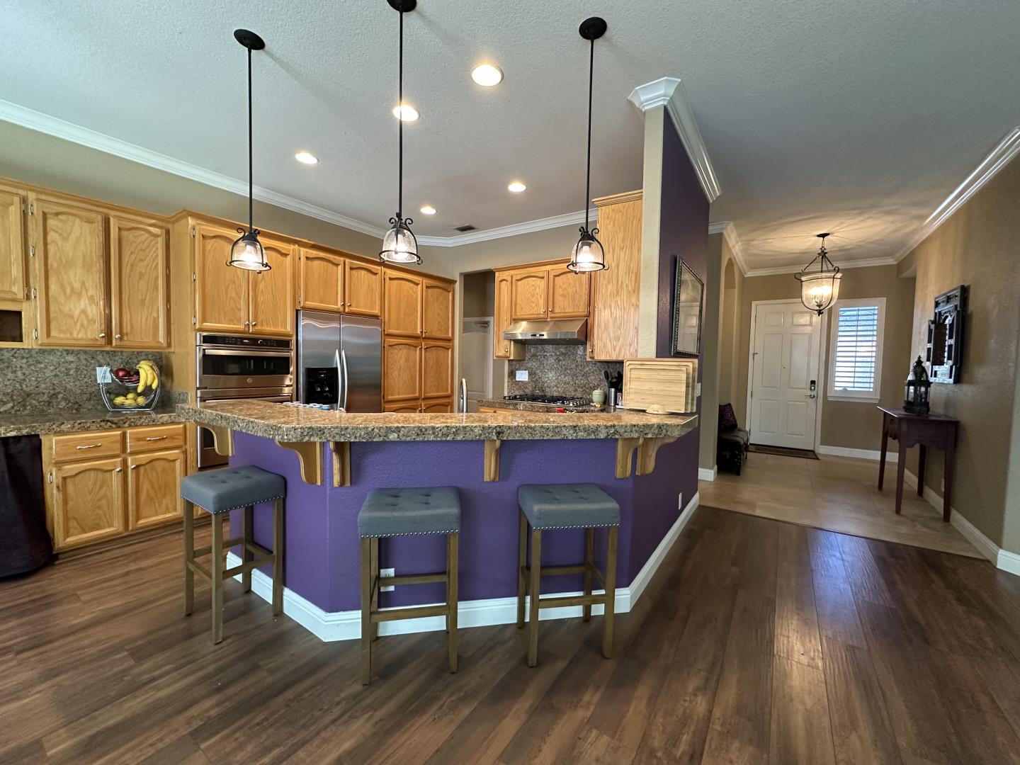 Detail Gallery Image 5 of 27 For 764 Densmore Ct, Folsom,  CA 95630 - 3 Beds | 2 Baths