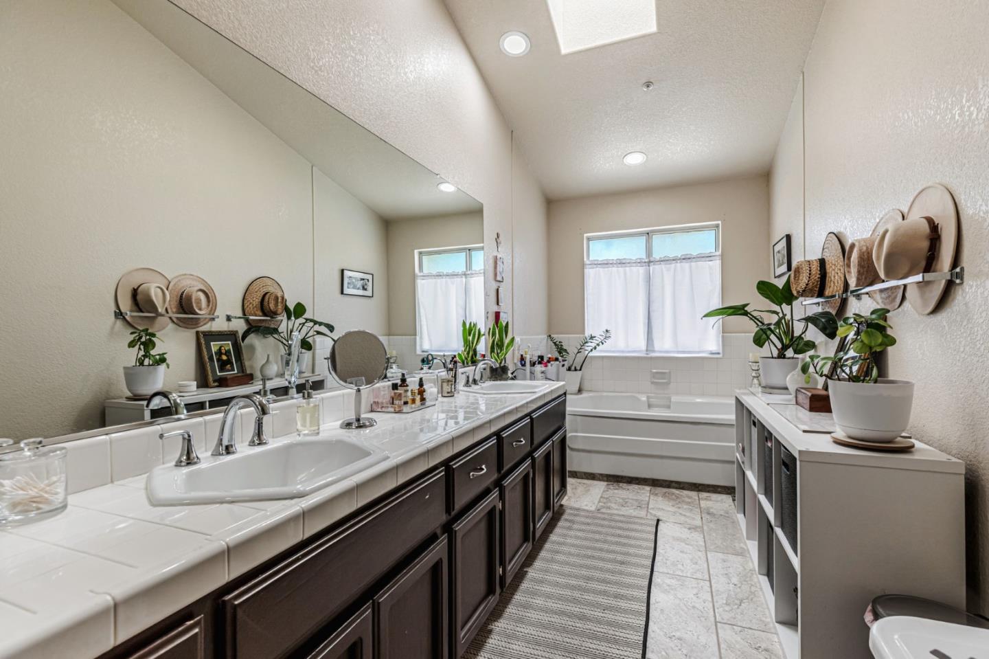 Detail Gallery Image 36 of 56 For 17402 Walnut Grove Dr, Morgan Hill,  CA 95037 - 4 Beds | 2/1 Baths