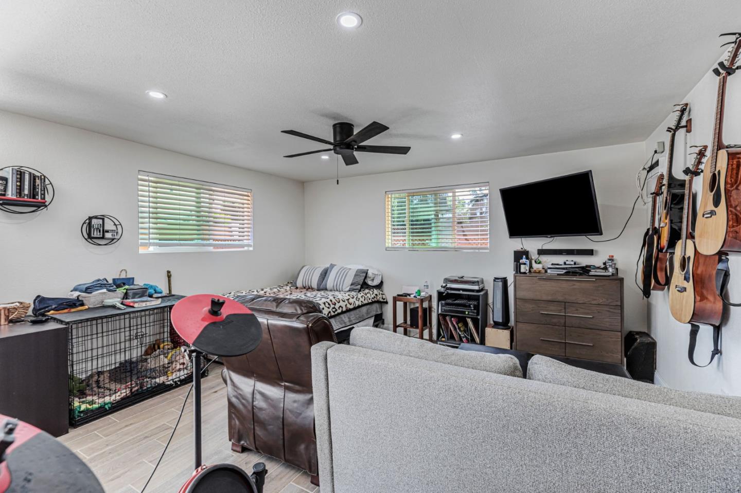 Detail Gallery Image 45 of 56 For 17402 Walnut Grove Dr, Morgan Hill,  CA 95037 - 4 Beds | 2/1 Baths