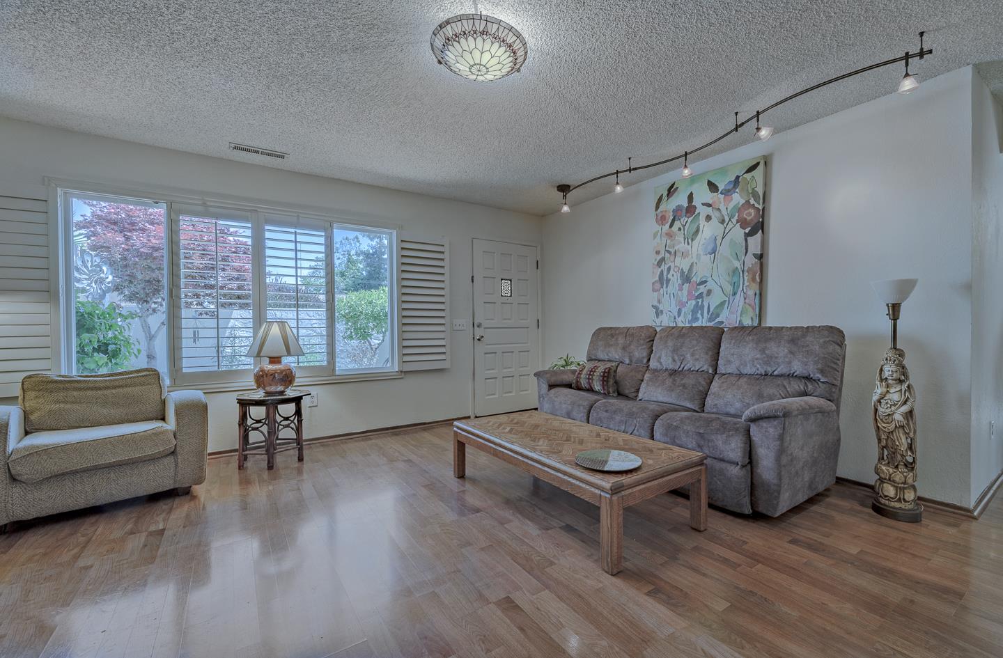 Detail Gallery Image 12 of 48 For 115 Crespi Ct, Santa Cruz,  CA 95060 - 2 Beds | 1/1 Baths