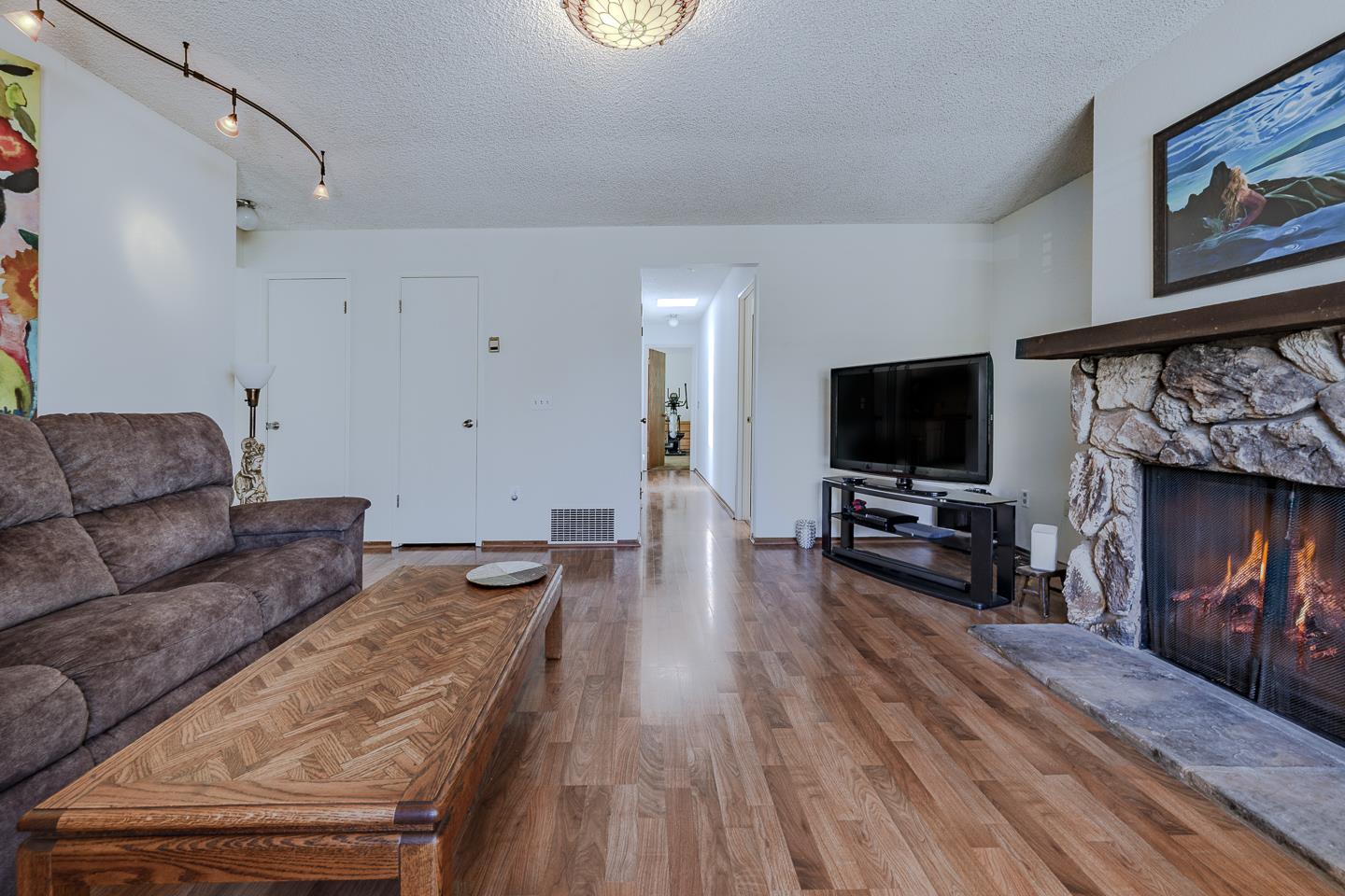 Detail Gallery Image 14 of 48 For 115 Crespi Ct, Santa Cruz,  CA 95060 - 2 Beds | 1/1 Baths