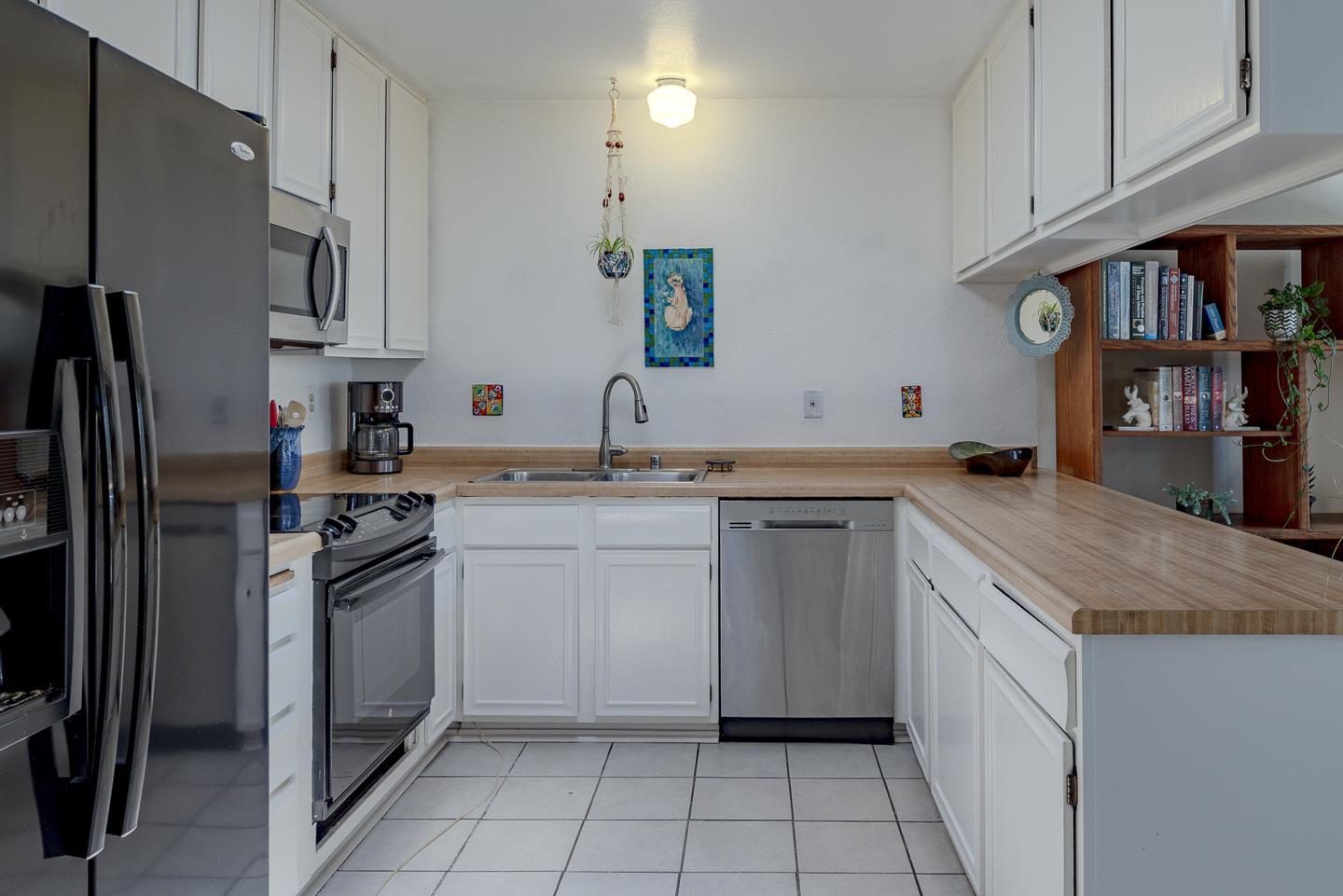 Detail Gallery Image 18 of 48 For 115 Crespi Ct, Santa Cruz,  CA 95060 - 2 Beds | 1/1 Baths