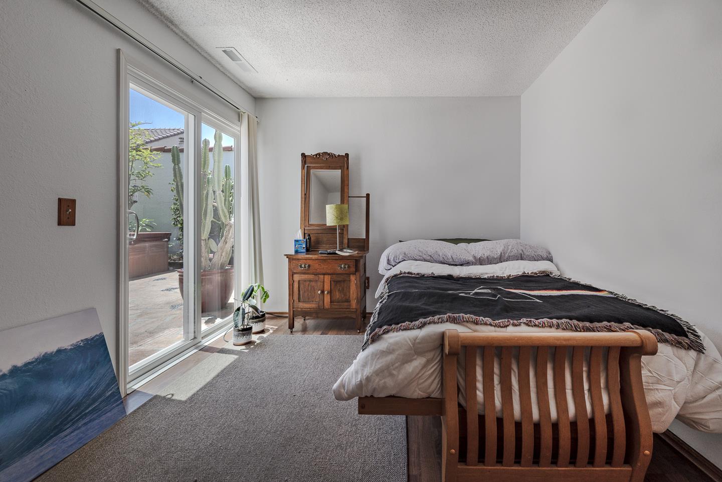 Detail Gallery Image 29 of 48 For 115 Crespi Ct, Santa Cruz,  CA 95060 - 2 Beds | 1/1 Baths
