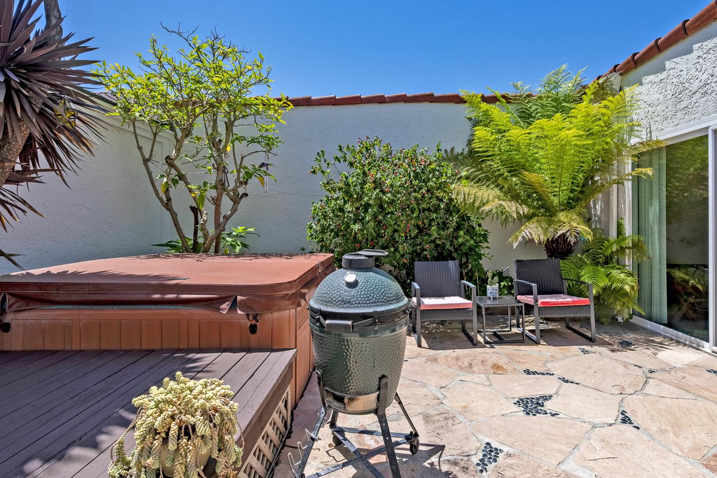 Detail Gallery Image 32 of 48 For 115 Crespi Ct, Santa Cruz,  CA 95060 - 2 Beds | 1/1 Baths