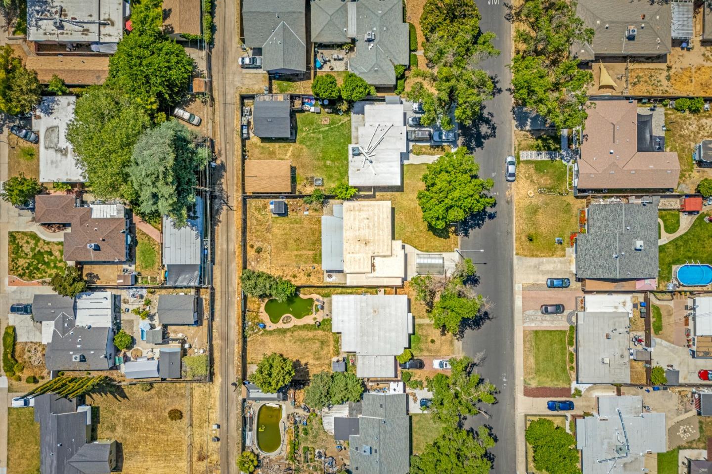 Detail Gallery Image 120 of 137 For 312 Oakshire Ave, Modesto,  CA 95354 - 3 Beds | 1 Baths