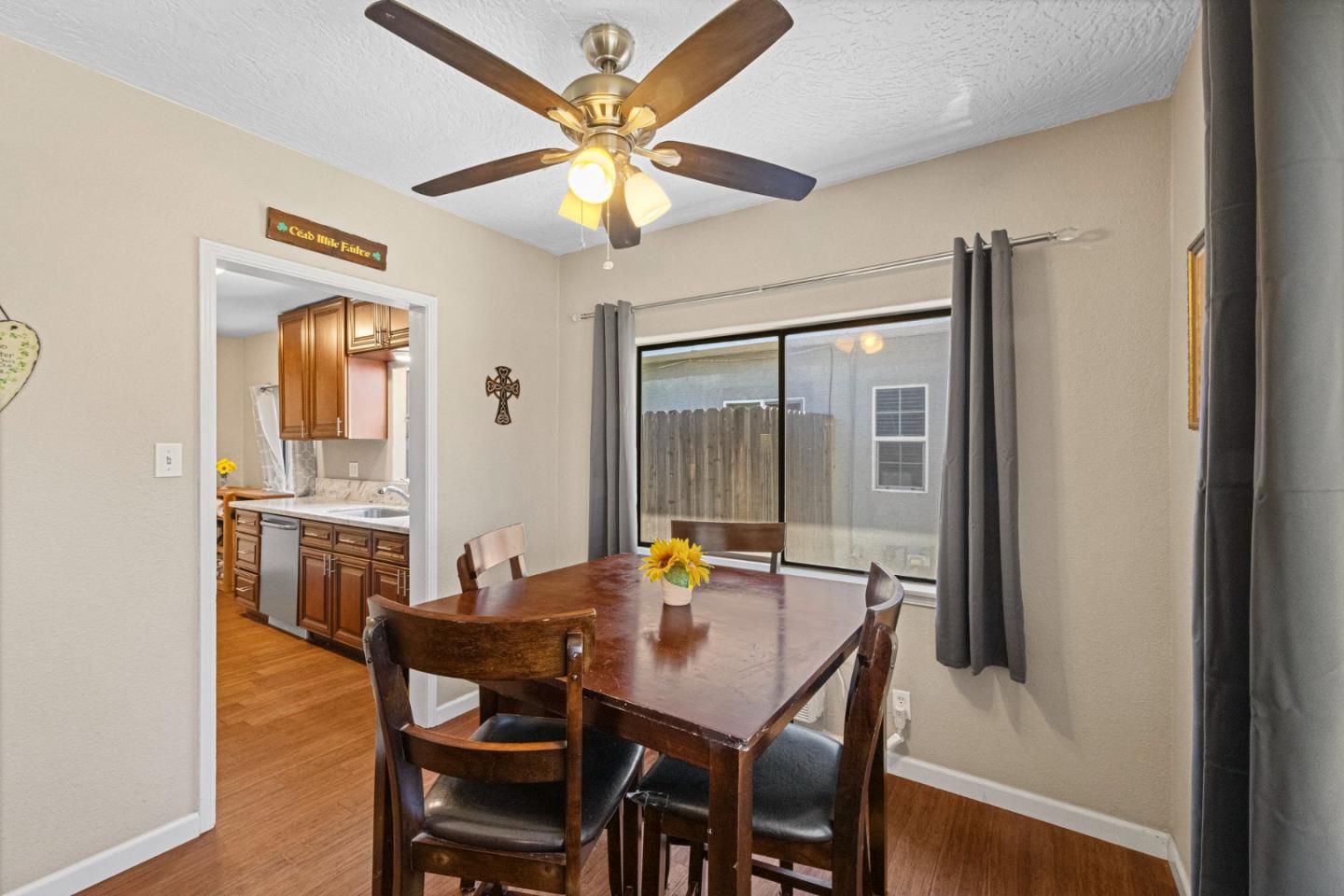 Detail Gallery Image 17 of 137 For 312 Oakshire Ave, Modesto,  CA 95354 - 3 Beds | 1 Baths