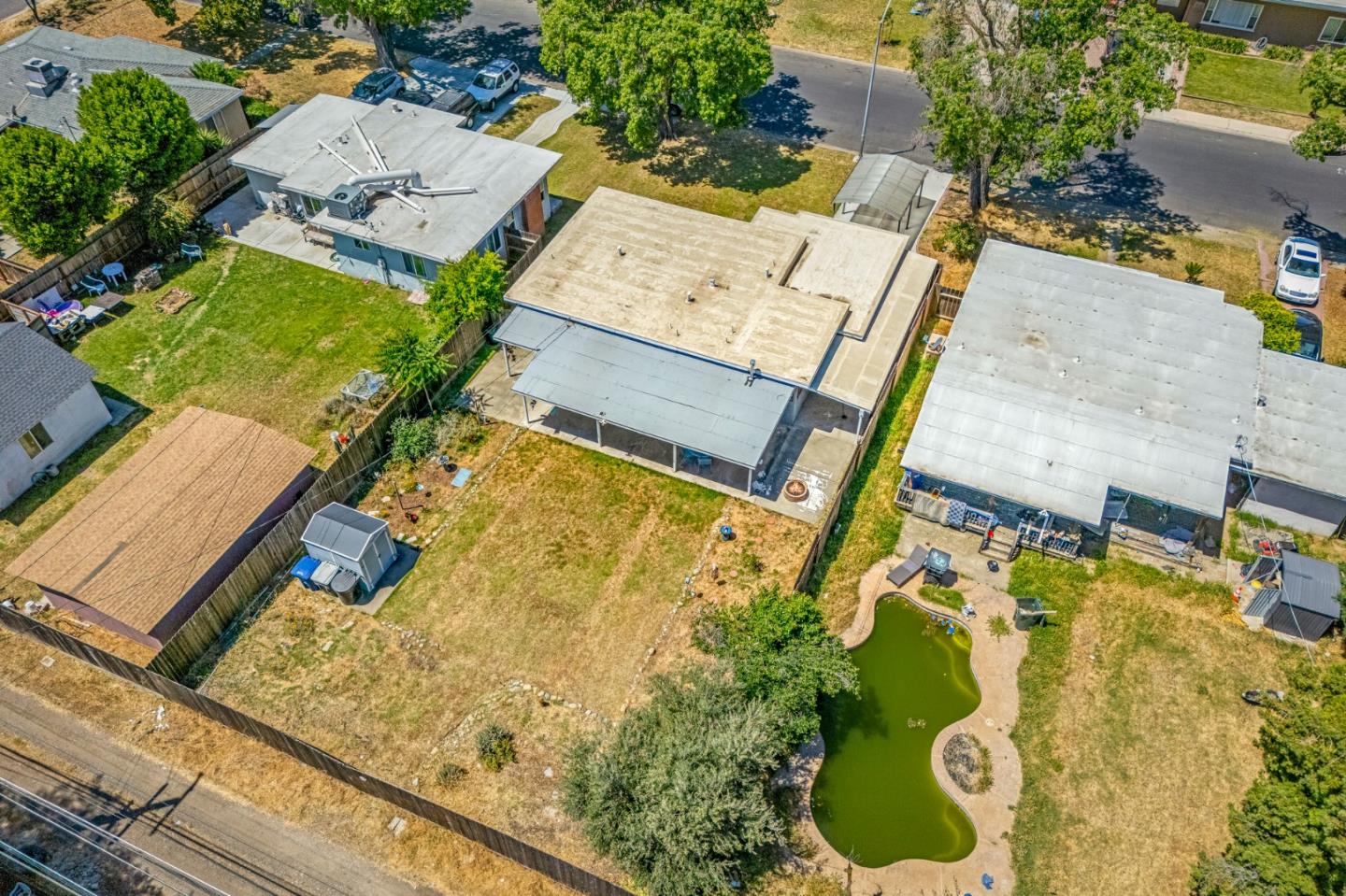 Detail Gallery Image 43 of 137 For 312 Oakshire Ave, Modesto,  CA 95354 - 3 Beds | 1 Baths