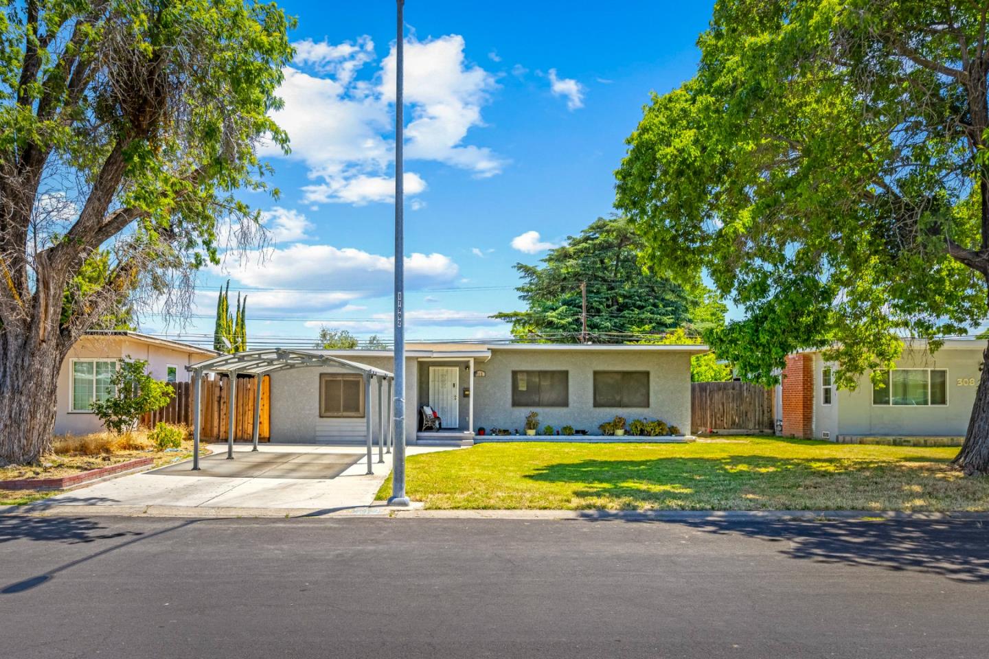 Detail Gallery Image 7 of 137 For 312 Oakshire Ave, Modesto,  CA 95354 - 3 Beds | 1 Baths