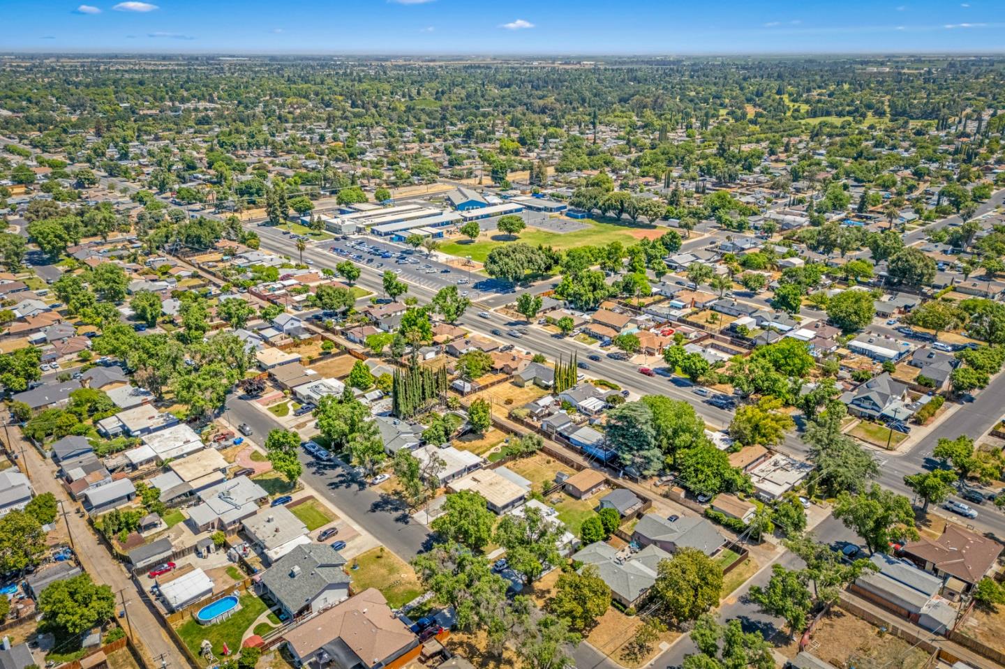 Detail Gallery Image 70 of 137 For 312 Oakshire Ave, Modesto,  CA 95354 - 3 Beds | 1 Baths