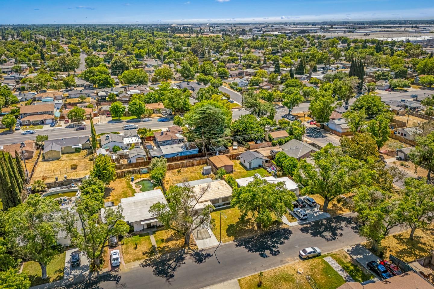Detail Gallery Image 82 of 137 For 312 Oakshire Ave, Modesto,  CA 95354 - 3 Beds | 1 Baths