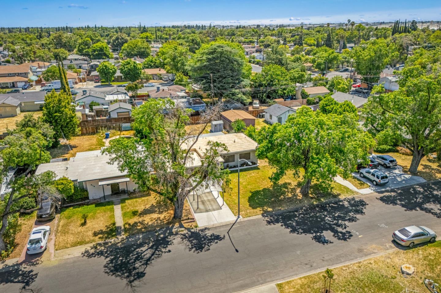 Detail Gallery Image 83 of 137 For 312 Oakshire Ave, Modesto,  CA 95354 - 3 Beds | 1 Baths