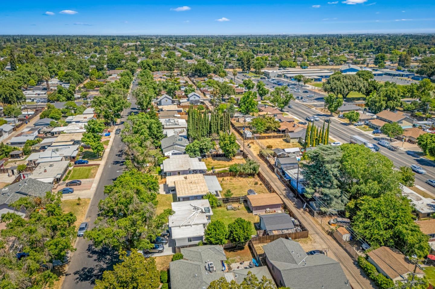 Detail Gallery Image 98 of 137 For 312 Oakshire Ave, Modesto,  CA 95354 - 3 Beds | 1 Baths