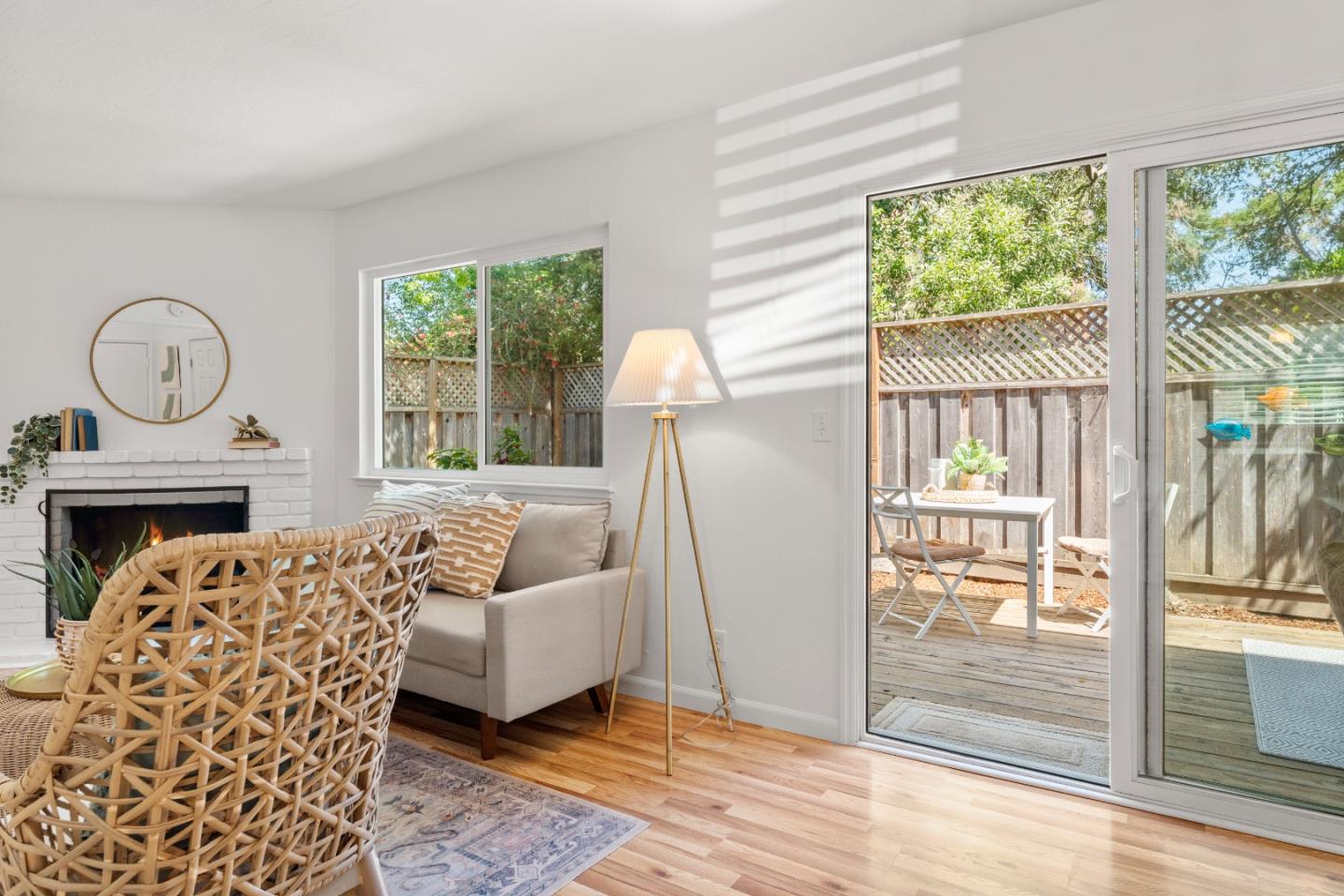 Detail Gallery Image 10 of 35 For 1149 30th Ave, Santa Cruz,  CA 95062 - 2 Beds | 2 Baths