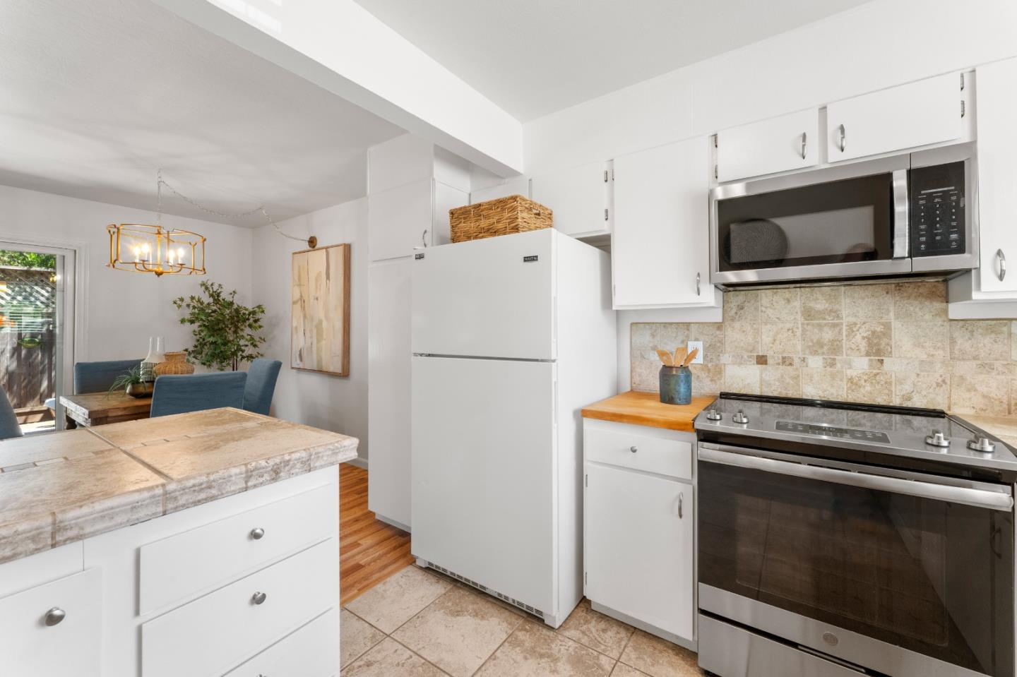 Detail Gallery Image 20 of 35 For 1149 30th Ave, Santa Cruz,  CA 95062 - 2 Beds | 2 Baths