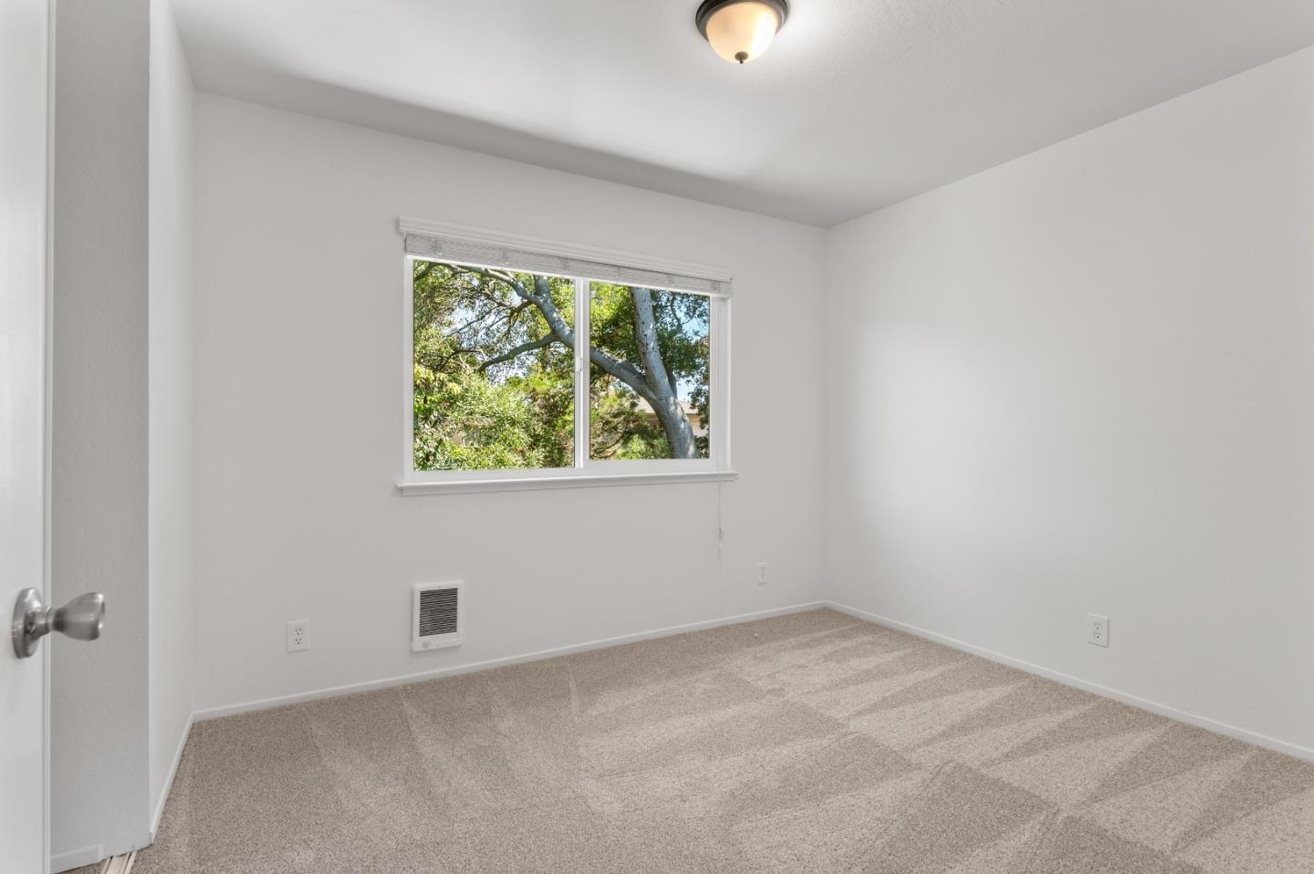 Detail Gallery Image 29 of 35 For 1149 30th Ave, Santa Cruz,  CA 95062 - 2 Beds | 2 Baths