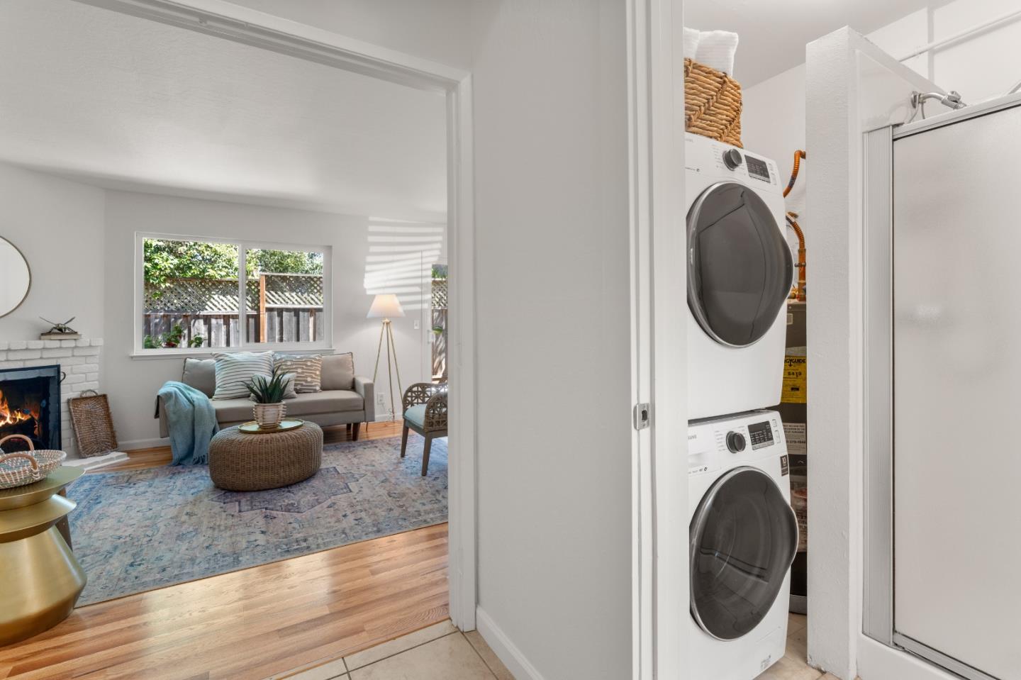 Detail Gallery Image 6 of 35 For 1149 30th Ave, Santa Cruz,  CA 95062 - 2 Beds | 2 Baths