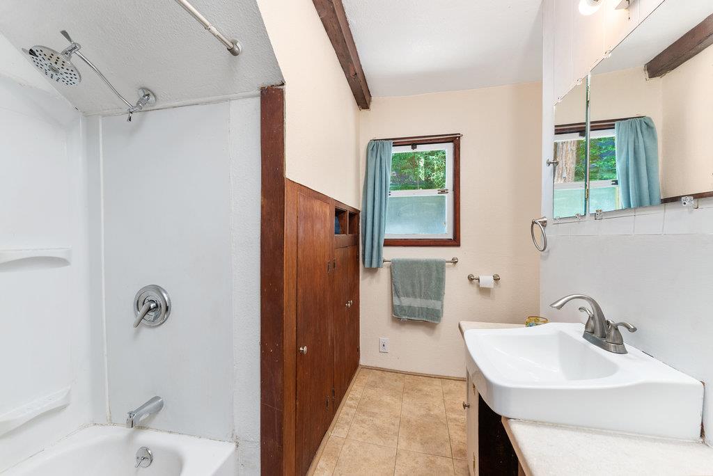 Detail Gallery Image 15 of 30 For 3920 Porter Gulch Rd, Aptos,  CA 95003 - 2 Beds | 1 Baths