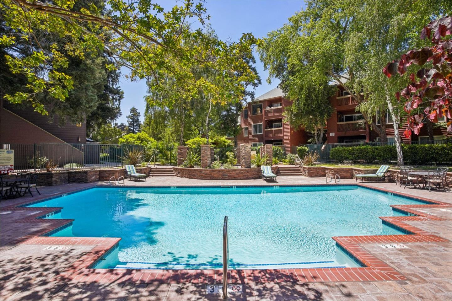 Detail Gallery Image 28 of 31 For 1110 Yarwood Ct, San Jose,  CA 95128 - 2 Beds | 2 Baths