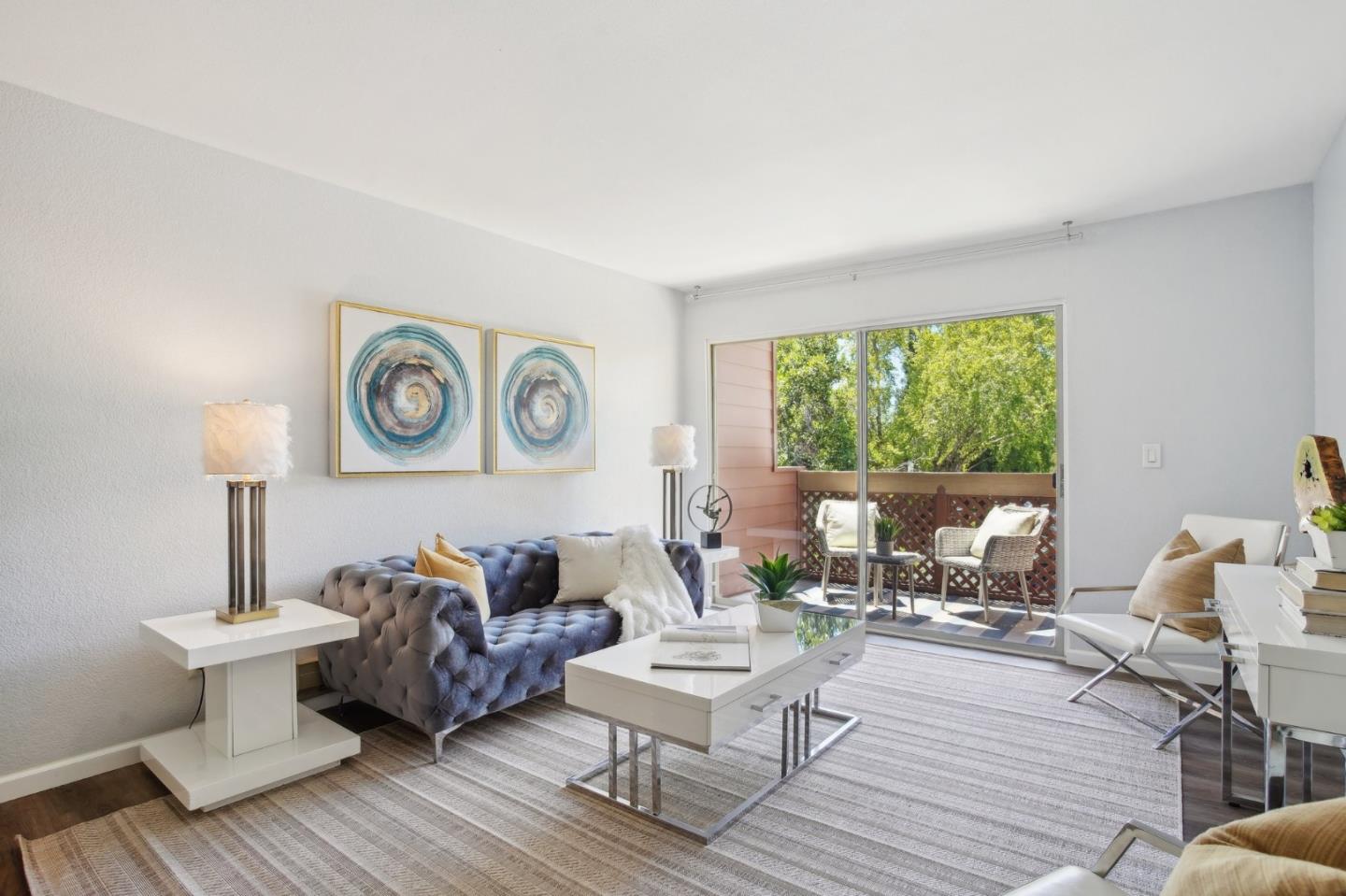 Detail Gallery Image 7 of 31 For 1110 Yarwood Ct, San Jose,  CA 95128 - 2 Beds | 2 Baths