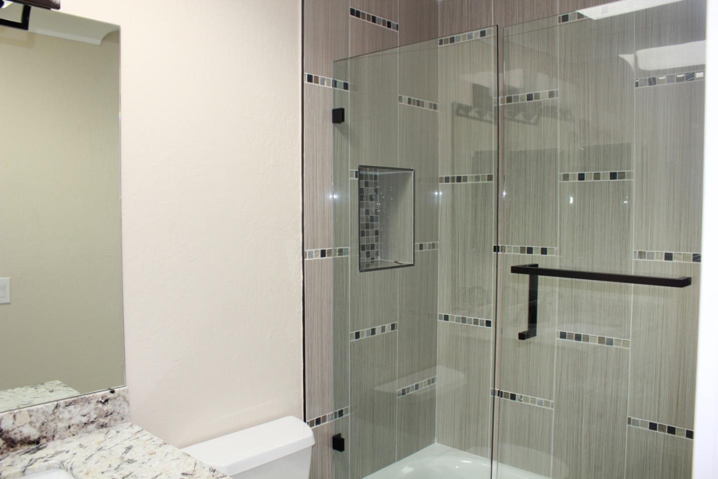 Detail Gallery Image 10 of 22 For 12 Montgomery St #B,  Los Gatos,  CA 95030 - 2 Beds | 1 Baths