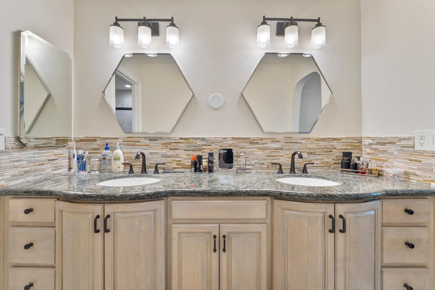 Detail Gallery Image 27 of 45 For 960 Oak Park Dr, Morgan Hill,  CA 95037 - 3 Beds | 2/1 Baths