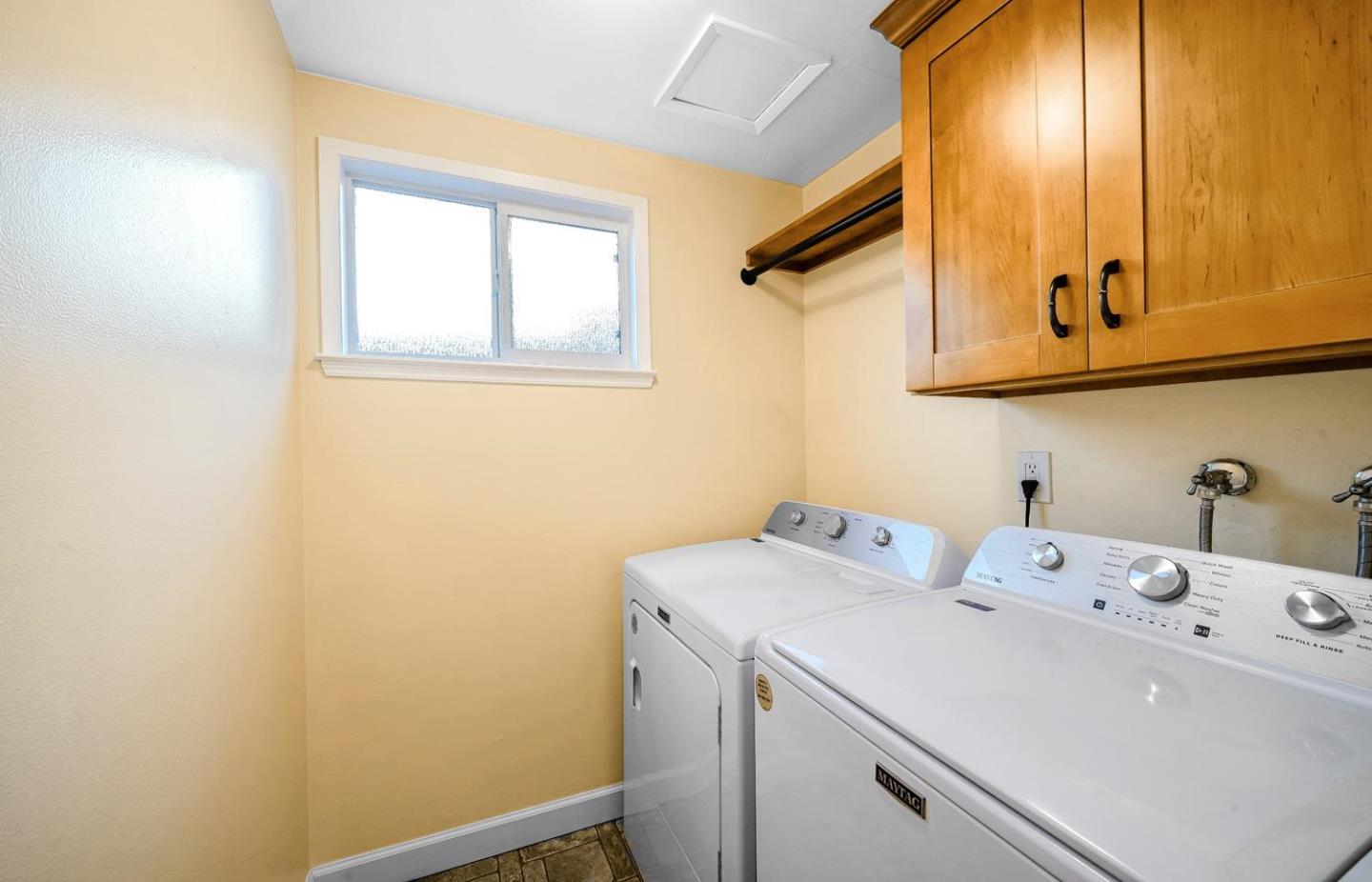 Detail Gallery Image 12 of 26 For 744 Salt Lake Dr, San Jose,  CA 95133 - 4 Beds | 2/1 Baths
