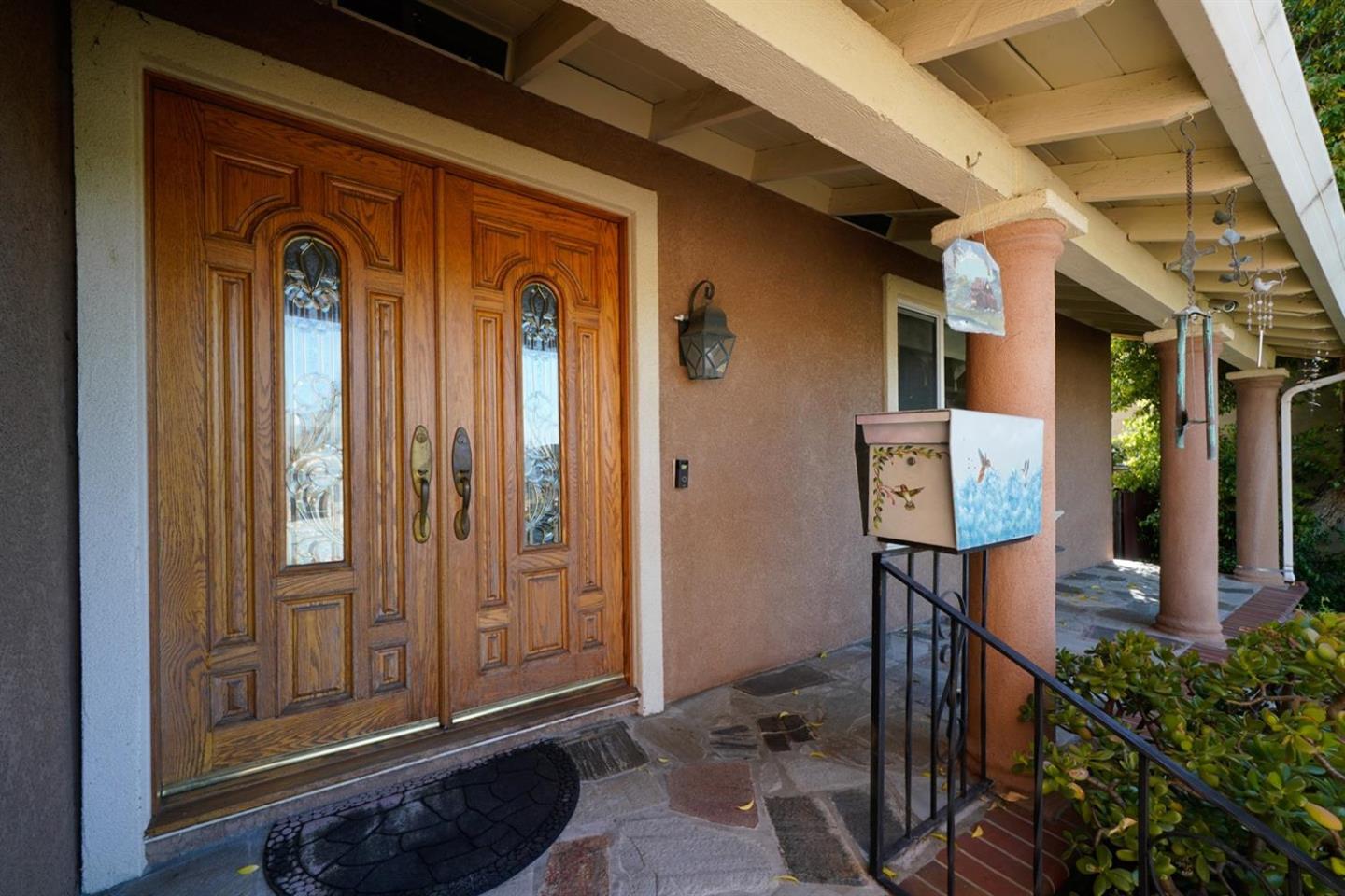 Detail Gallery Image 3 of 26 For 744 Salt Lake Dr, San Jose,  CA 95133 - 4 Beds | 2/1 Baths