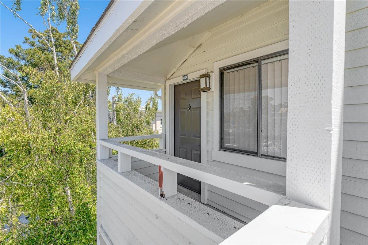 Detail Gallery Image 3 of 19 For 41 Grandview St #1604,  Santa Cruz,  CA 95060 - 2 Beds | 2 Baths