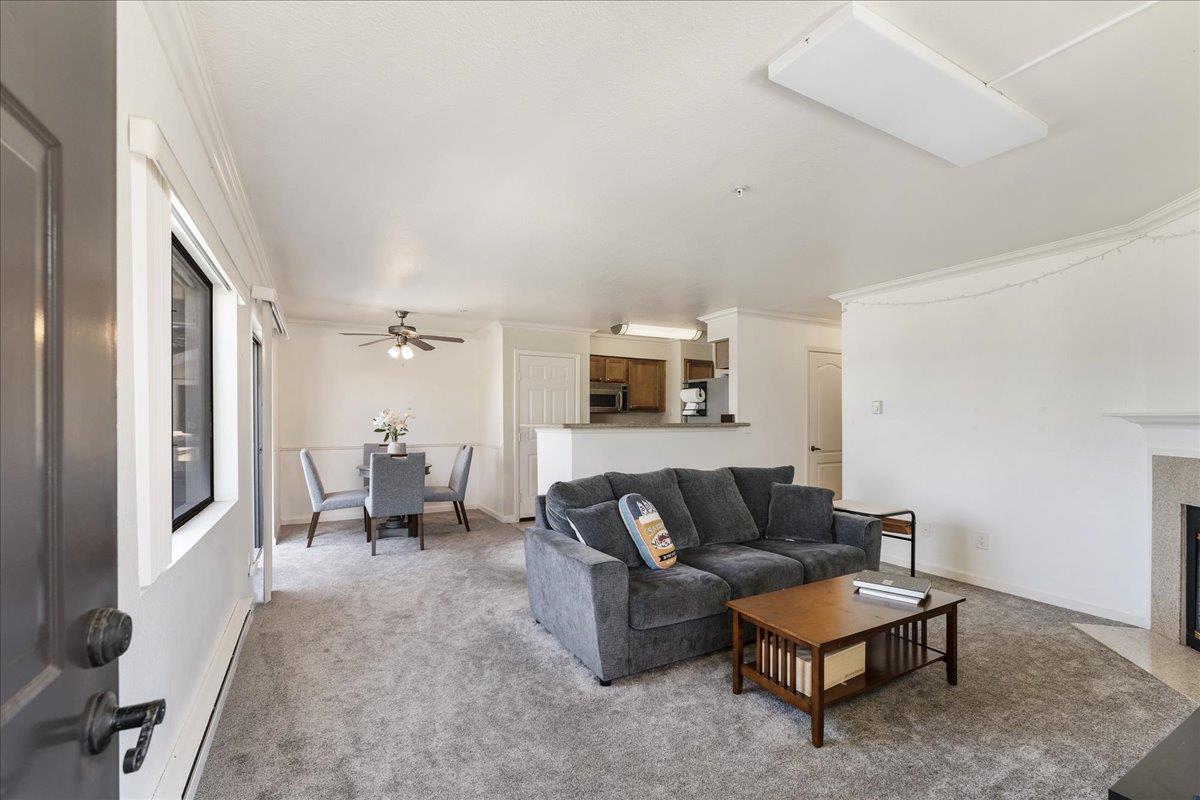 Detail Gallery Image 4 of 19 For 41 Grandview St #1604,  Santa Cruz,  CA 95060 - 2 Beds | 2 Baths