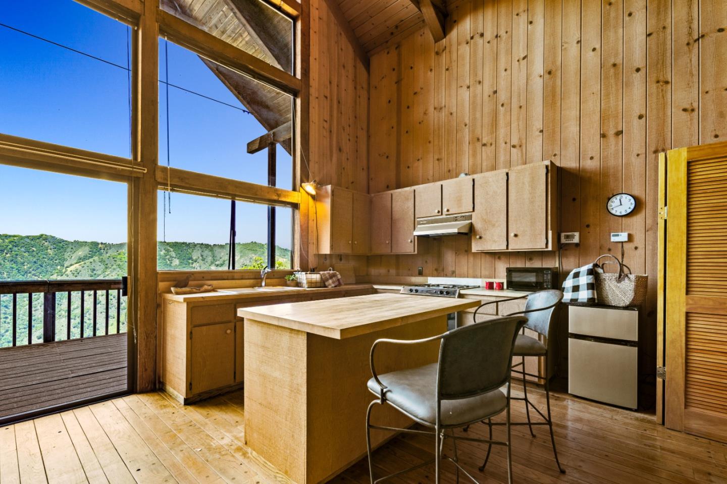 Detail Gallery Image 8 of 29 For 38225 Nason Rd, Carmel Valley,  CA 93924 - 2 Beds | 1 Baths