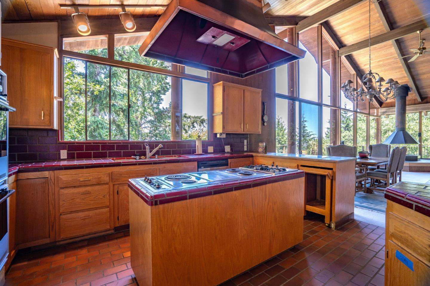 Detail Gallery Image 18 of 82 For 45 Ranch Rd, Woodside,  CA 94062 - 3 Beds | 3/1 Baths