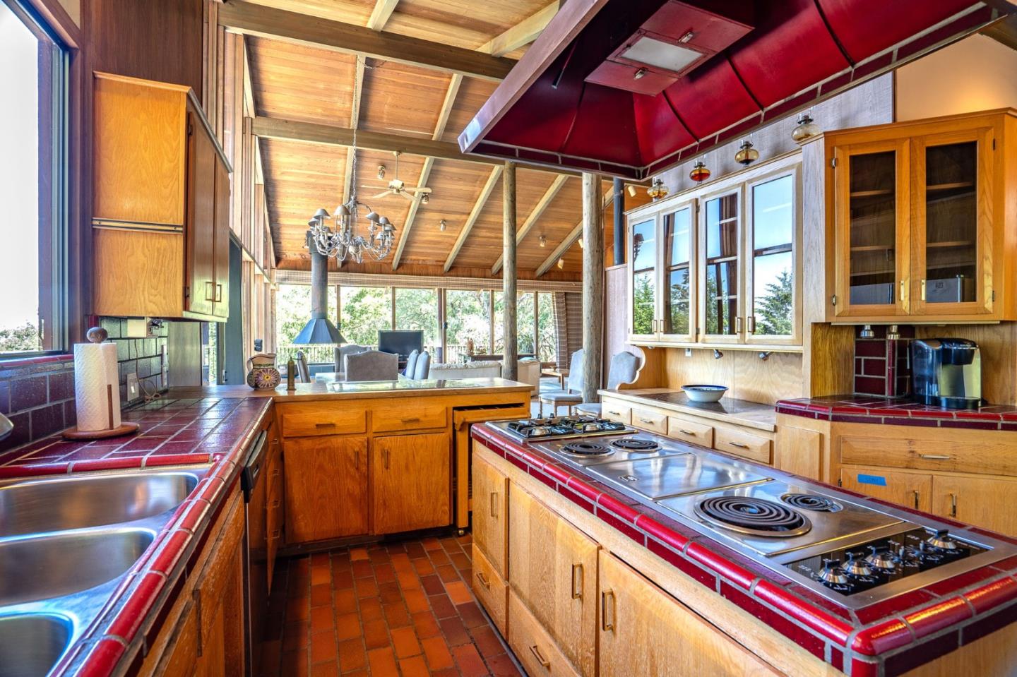 Detail Gallery Image 19 of 82 For 45 Ranch Rd, Woodside,  CA 94062 - 3 Beds | 3/1 Baths