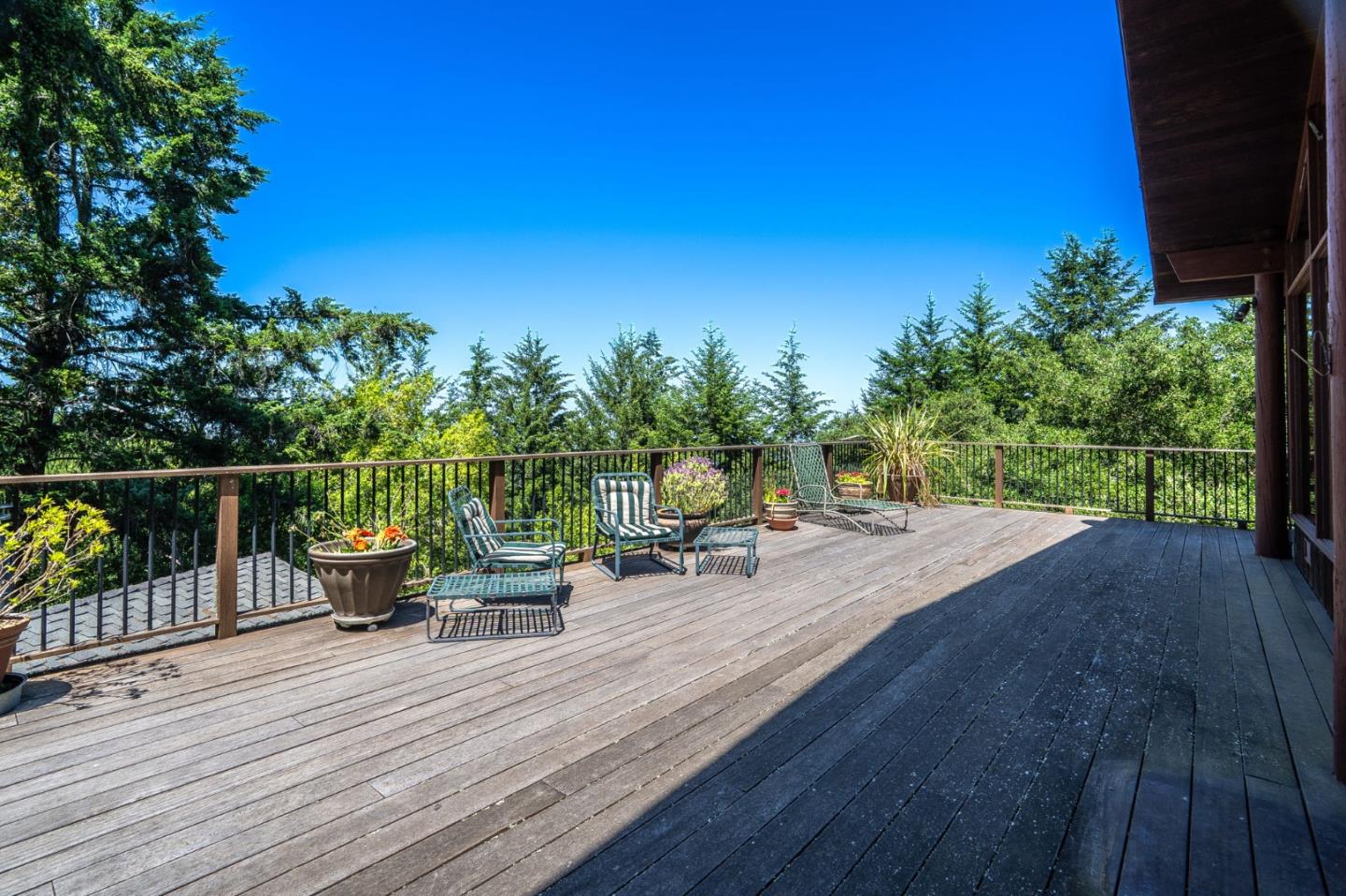 Detail Gallery Image 22 of 82 For 45 Ranch Rd, Woodside,  CA 94062 - 3 Beds | 3/1 Baths