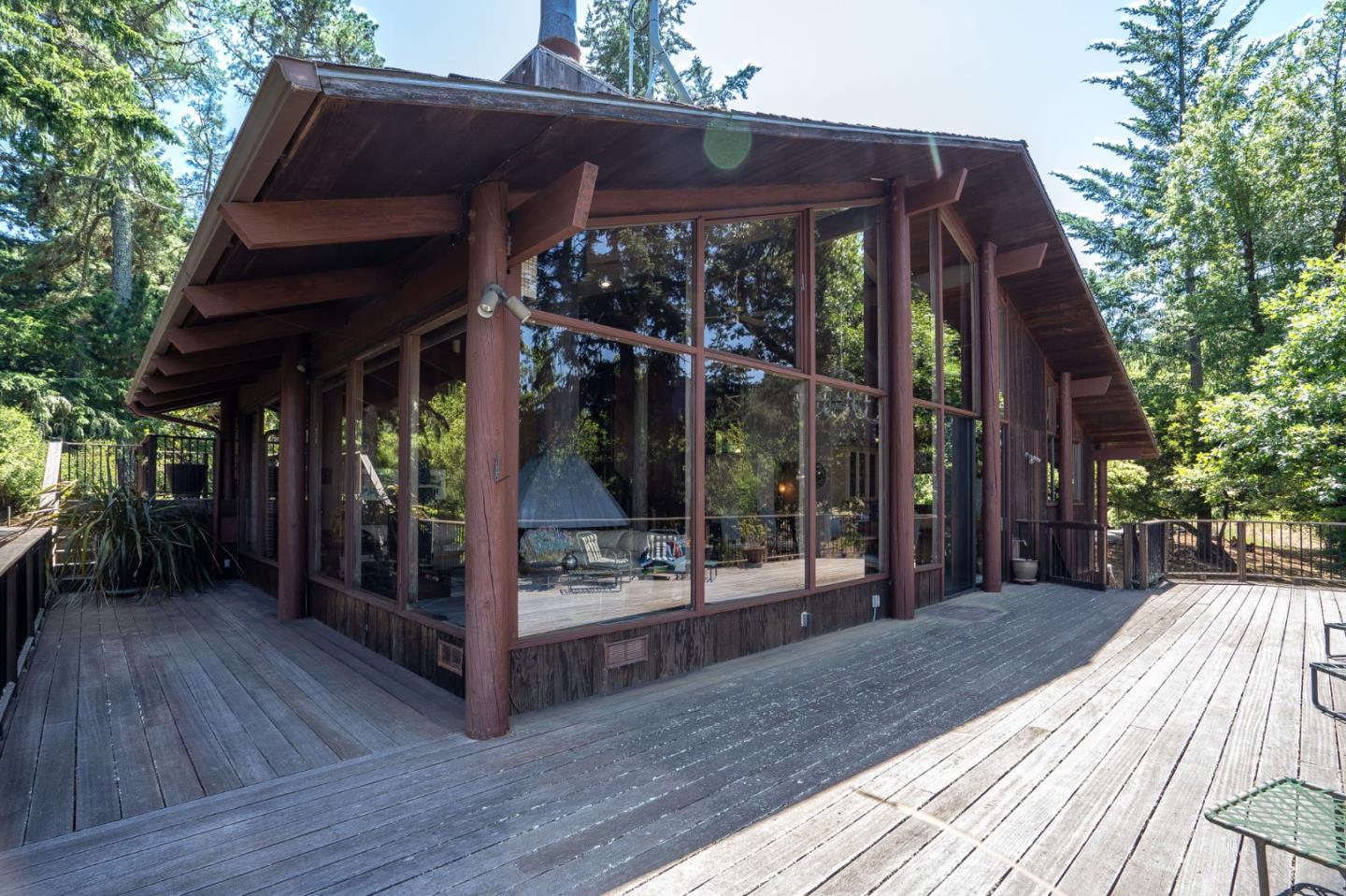 Detail Gallery Image 27 of 82 For 45 Ranch Rd, Woodside,  CA 94062 - 3 Beds | 3/1 Baths