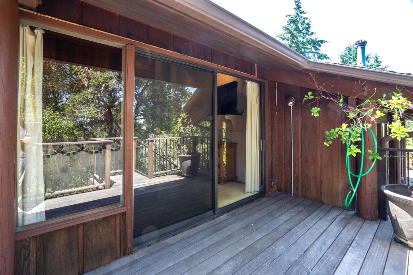 Detail Gallery Image 29 of 82 For 45 Ranch Rd, Woodside,  CA 94062 - 3 Beds | 3/1 Baths