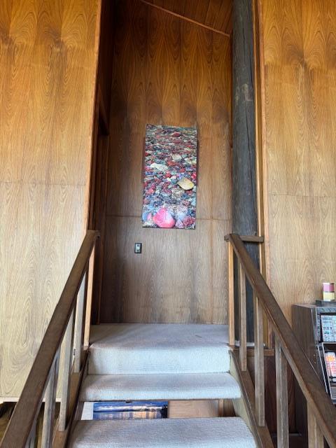 Detail Gallery Image 30 of 82 For 45 Ranch Rd, Woodside,  CA 94062 - 3 Beds | 3/1 Baths