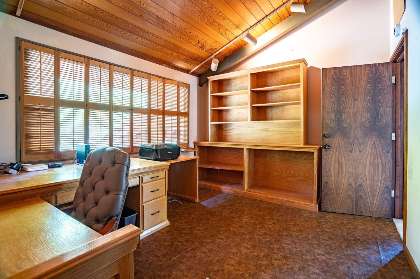 Detail Gallery Image 43 of 82 For 45 Ranch Rd, Woodside,  CA 94062 - 3 Beds | 3/1 Baths