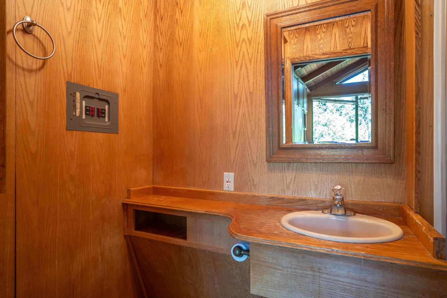 Detail Gallery Image 63 of 82 For 45 Ranch Rd, Woodside,  CA 94062 - 3 Beds | 3/1 Baths