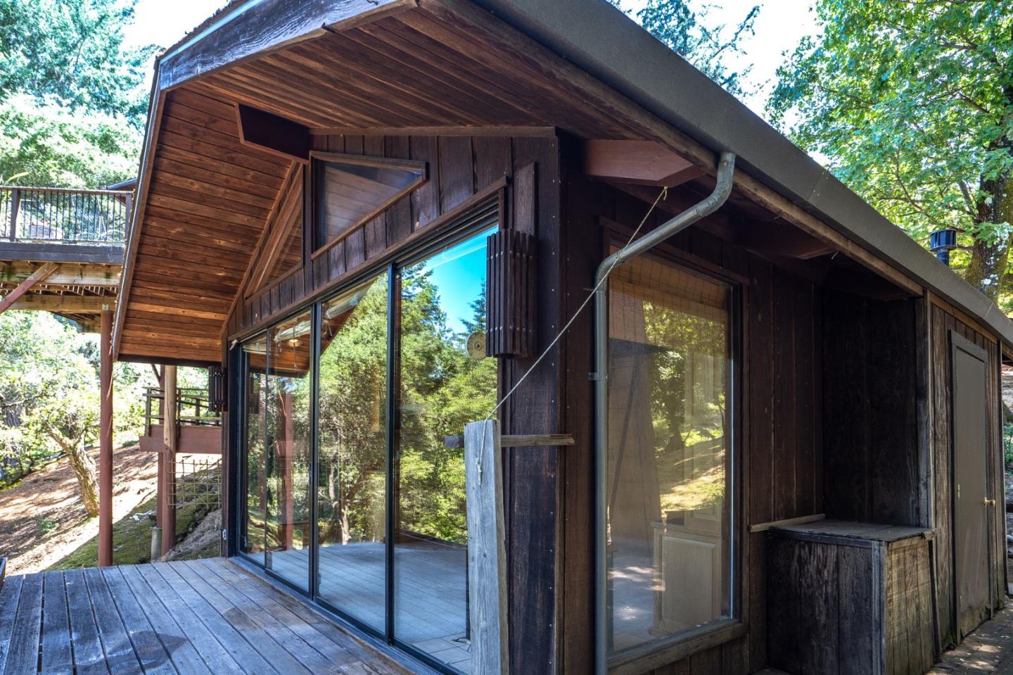 Detail Gallery Image 64 of 82 For 45 Ranch Rd, Woodside,  CA 94062 - 3 Beds | 3/1 Baths