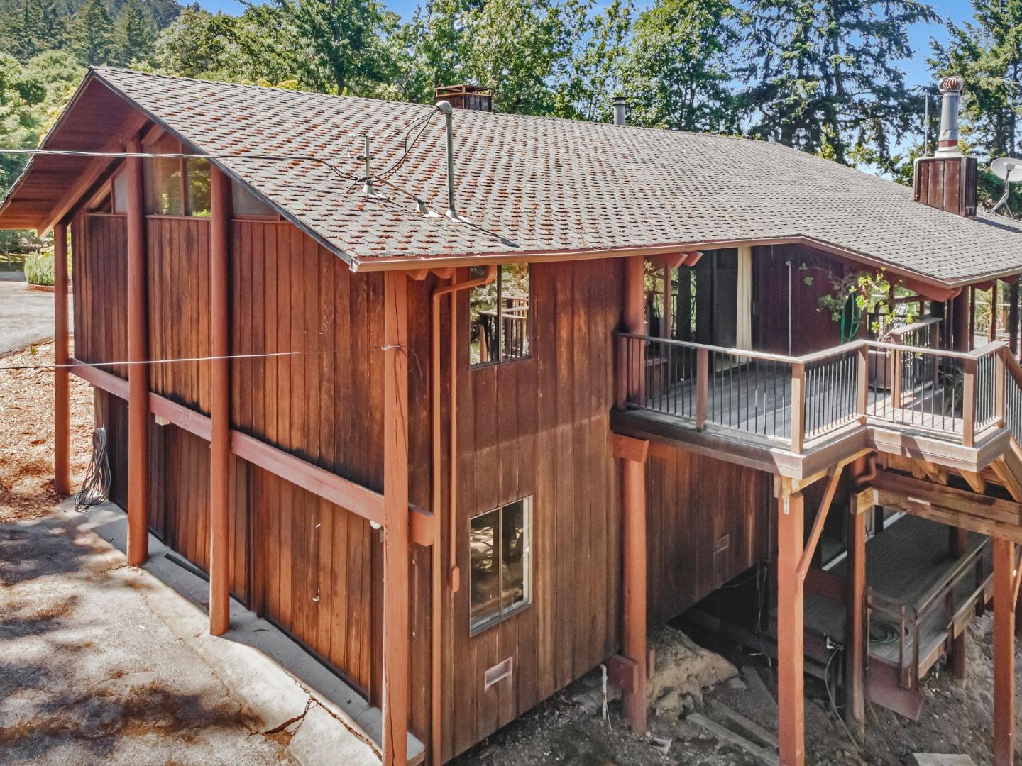 Detail Gallery Image 68 of 82 For 45 Ranch Rd, Woodside,  CA 94062 - 3 Beds | 3/1 Baths