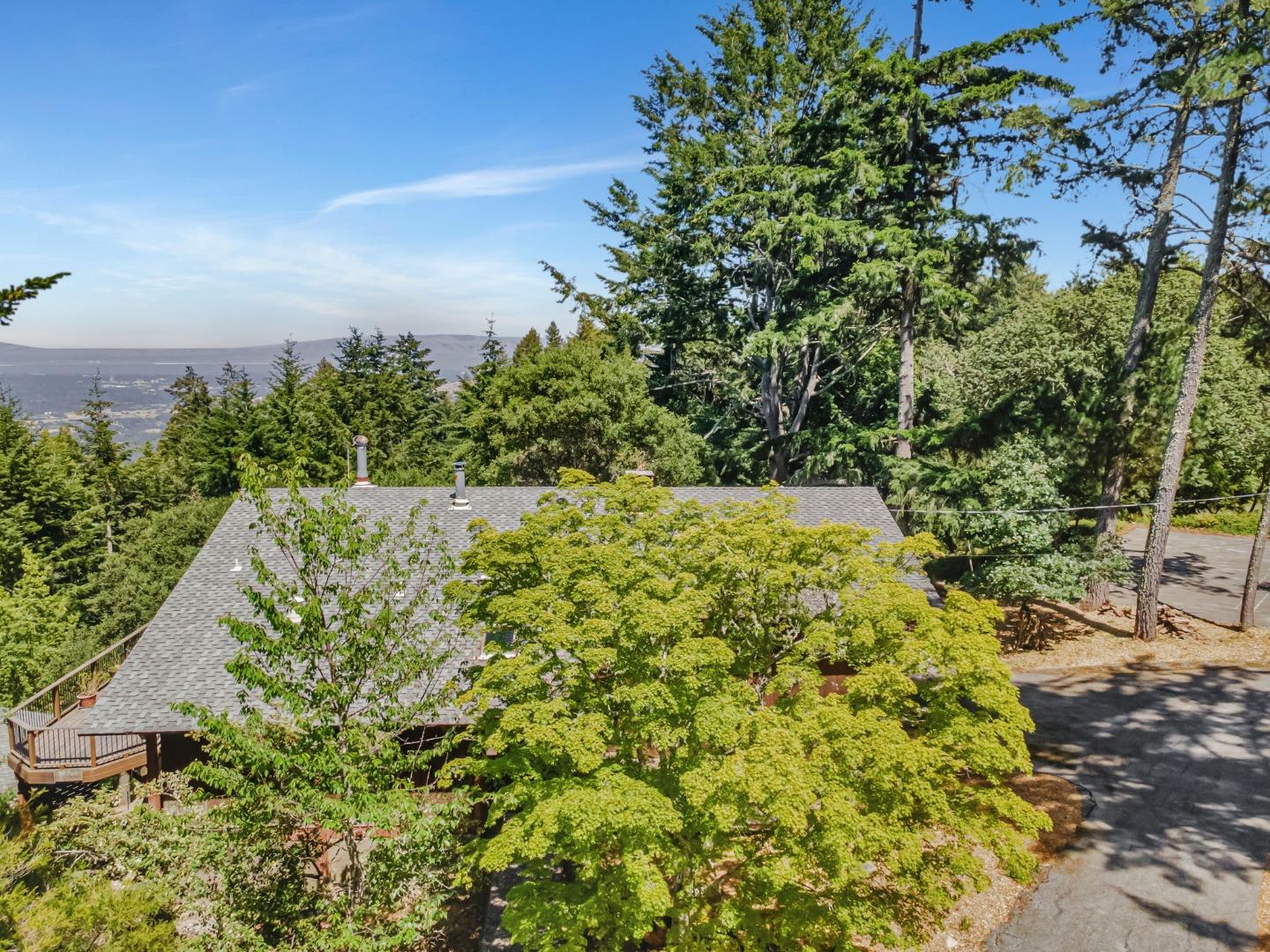 Detail Gallery Image 75 of 82 For 45 Ranch Rd, Woodside,  CA 94062 - 3 Beds | 3/1 Baths