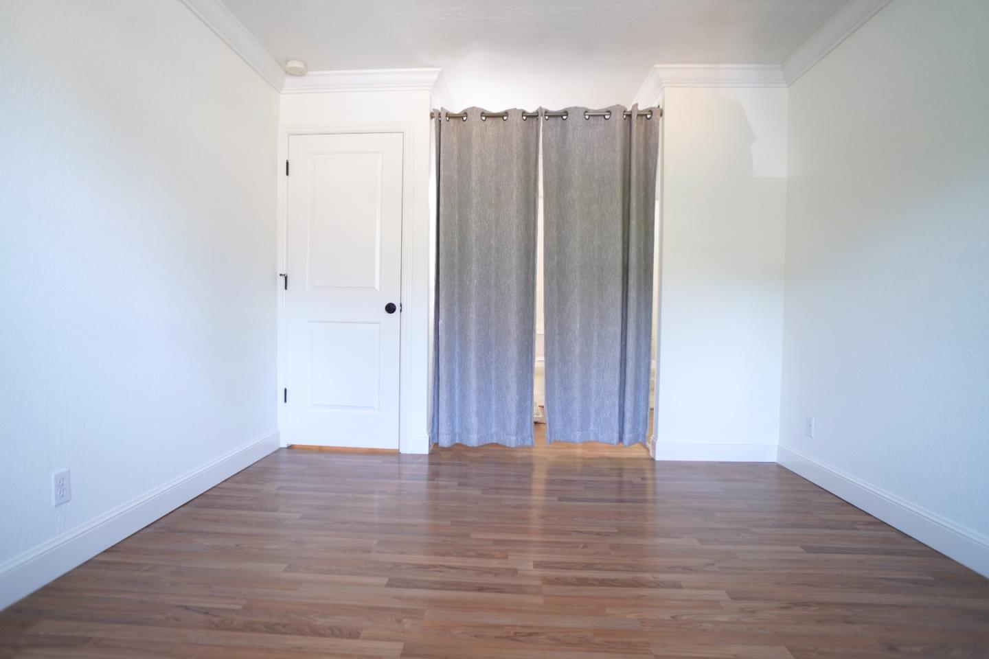 Detail Gallery Image 16 of 24 For 110 E Middlefield Rd #C,  Mountain View,  CA 94043 - 2 Beds | 1 Baths