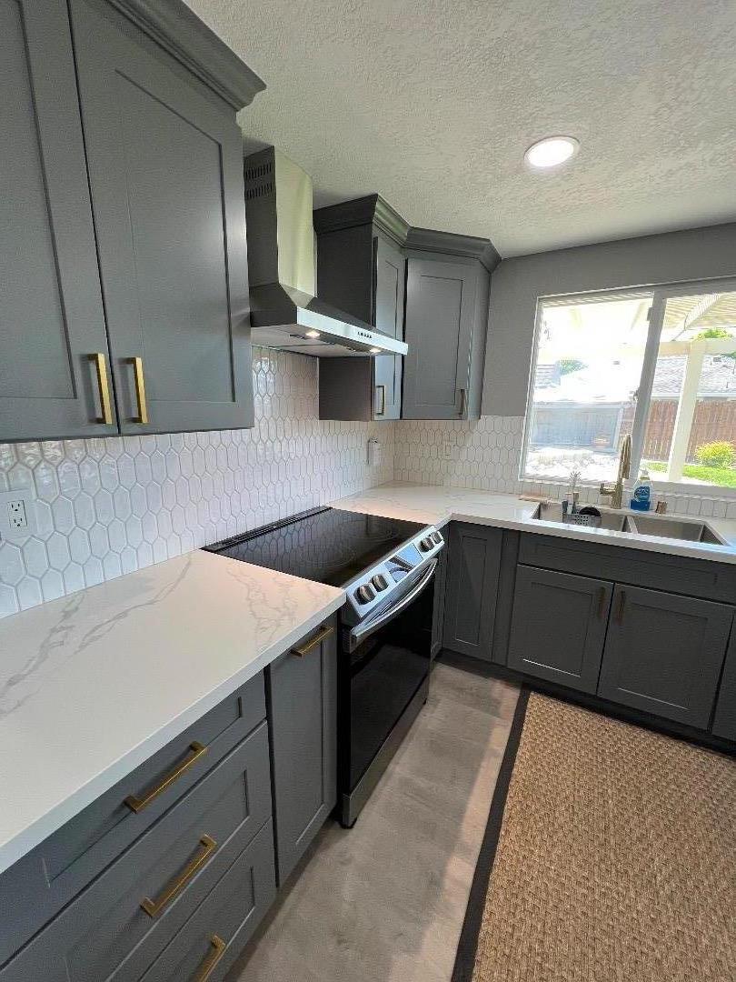 Detail Gallery Image 14 of 42 For 8613 Elk Way, Elk Grove,  CA 95624 - 3 Beds | 2 Baths