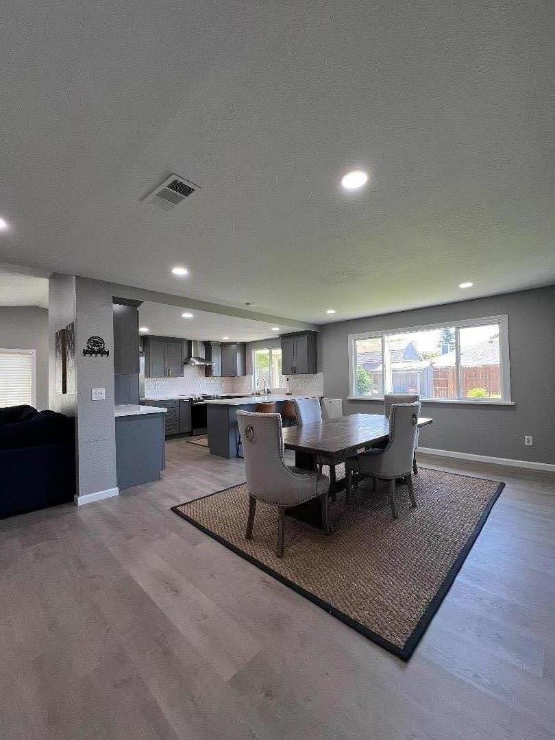 Detail Gallery Image 16 of 42 For 8613 Elk Way, Elk Grove,  CA 95624 - 3 Beds | 2 Baths