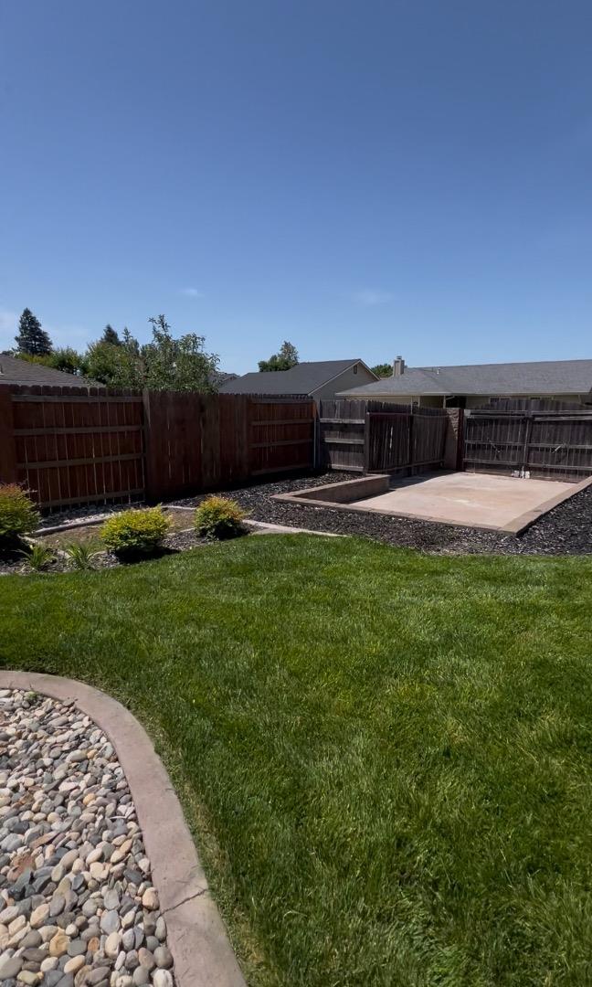 Detail Gallery Image 34 of 42 For 8613 Elk Way, Elk Grove,  CA 95624 - 3 Beds | 2 Baths