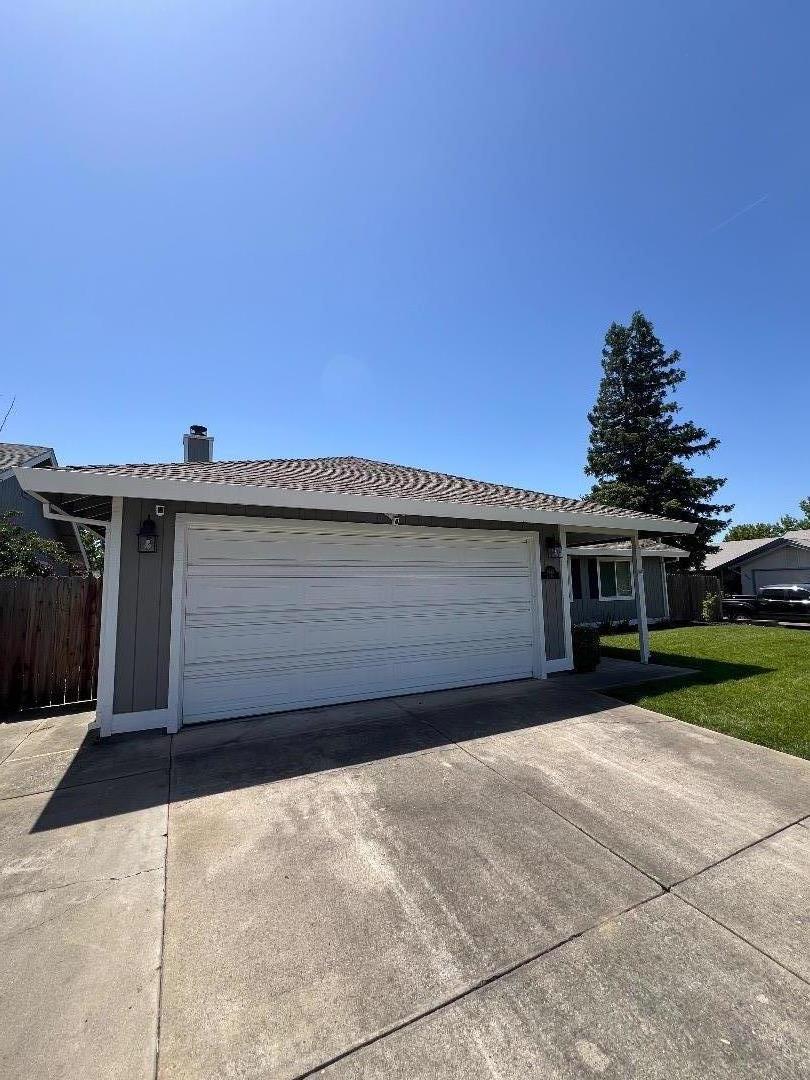 Detail Gallery Image 5 of 42 For 8613 Elk Way, Elk Grove,  CA 95624 - 3 Beds | 2 Baths