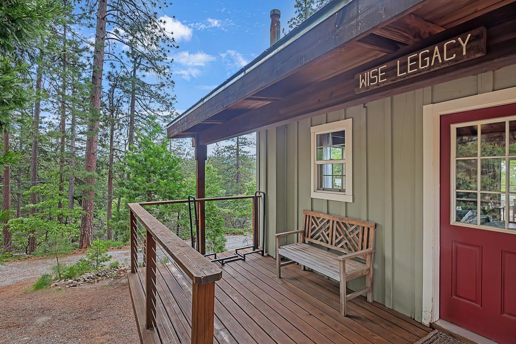 Detail Gallery Image 5 of 46 For 1753 Lightning Ln, Arnold,  CA 95223 - 3 Beds | 2 Baths