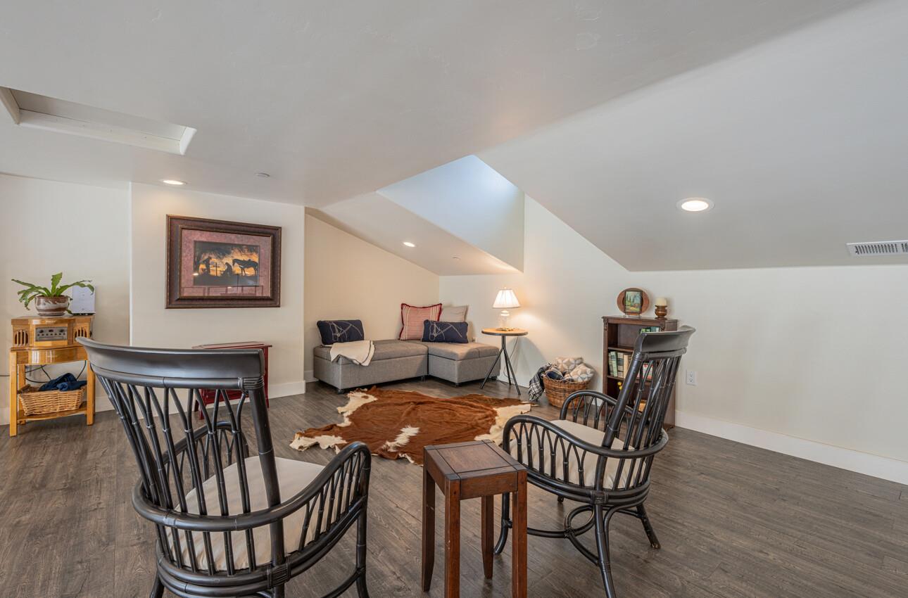 Detail Gallery Image 27 of 82 For 9247 Holly Hill Dr, Salinas,  CA 93907 - 3 Beds | 3 Baths