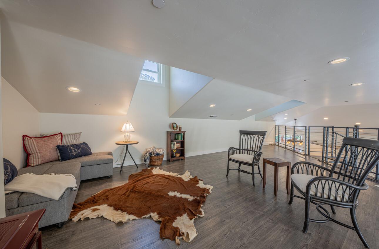 Detail Gallery Image 28 of 82 For 9247 Holly Hill Dr, Salinas,  CA 93907 - 3 Beds | 3 Baths