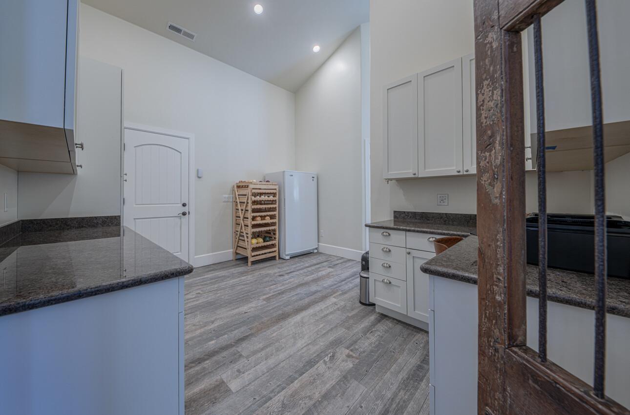 Detail Gallery Image 33 of 82 For 9247 Holly Hill Dr, Salinas,  CA 93907 - 3 Beds | 3 Baths